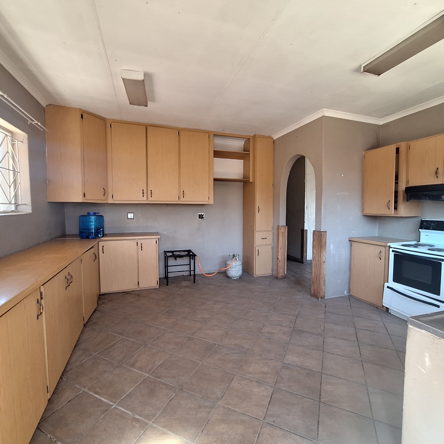 4 Bedroom Property for Sale in Frankfort Free State